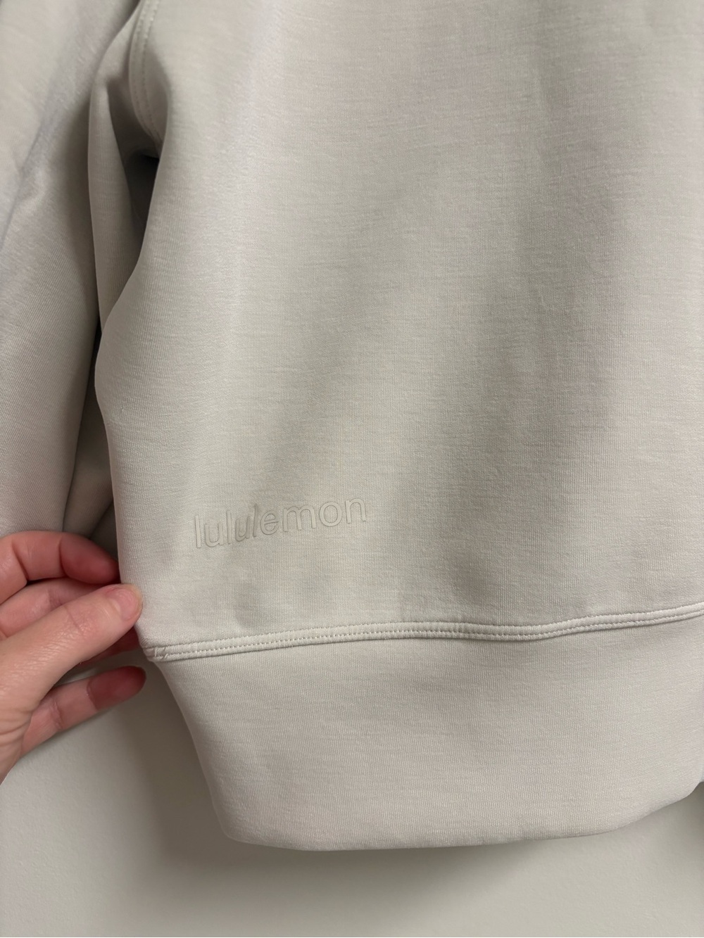 Lululemon Softstreme Perfectly Oversized Cropped Crew Mojave Tan Size 6 - Picture 6 of 7